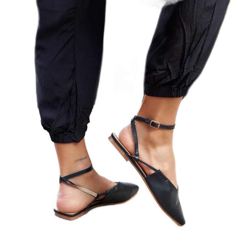 Fekete balerinák nyitott sarokkal a Lazzarotól