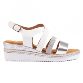 Fehér női Shelovet ékszandál
