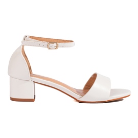 Klasszikus elegáns női Shelovet alacsony sarkú szandál fehér