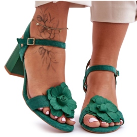 S. BARSKI Velúr szandál virággal S.Barski 04 zöld