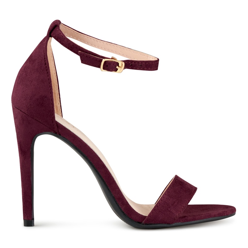 Gesztenyebarna magas sarkú szandál piros