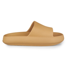 Kényelmes bézs színű női papucs habszivacsból Kényelmes bézs színű női papucs habszivacsból