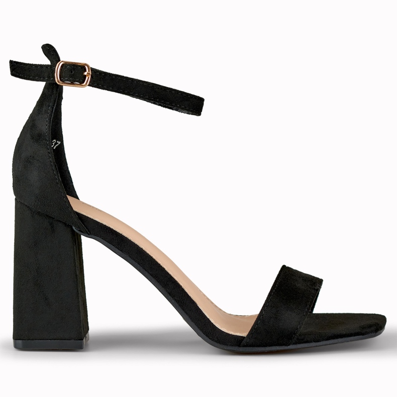 Fekete magas sarkú szandál