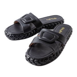 A márka fekete platformszandálja Francesco