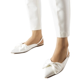 Longhena fehér nyitott sarkú balerinák