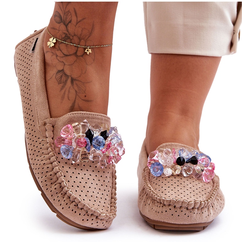 PM1 Divatos velúr cipők bézs Delima díszekkel