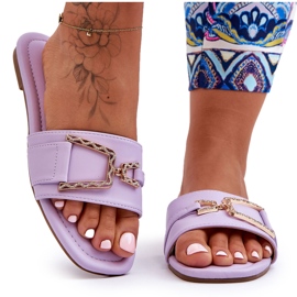 Klasszikus női papucs lila díszítéssel, lenyűgöző ibolya