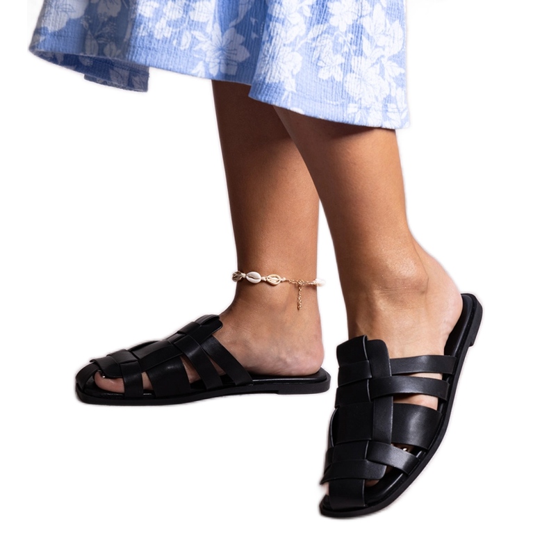 Lelio fekete papucs fonott felsőrésszel