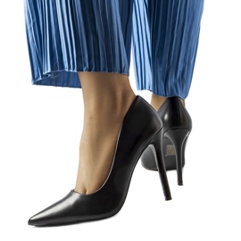 Fekete klasszikus Delis magassarkú Fekete klasszikus Delis magassarkú