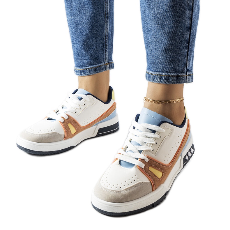 Színes sportcipő a Willsontól sokszínű