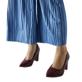 Inna Gesztenyebarna sarokpumpák a Maurelle-től piros