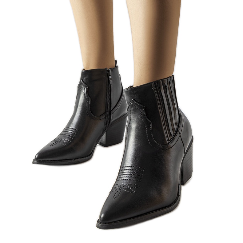 Klasszikus fekete cowboy csizma Gustavtól