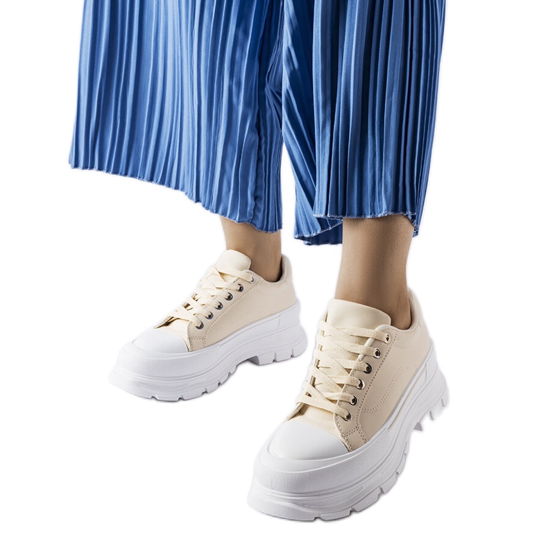 Kari bézs magas platformú tornacipő