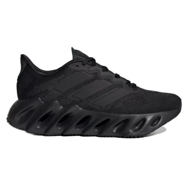 Cipők adidas Switch Fwd W ID1787 fekete