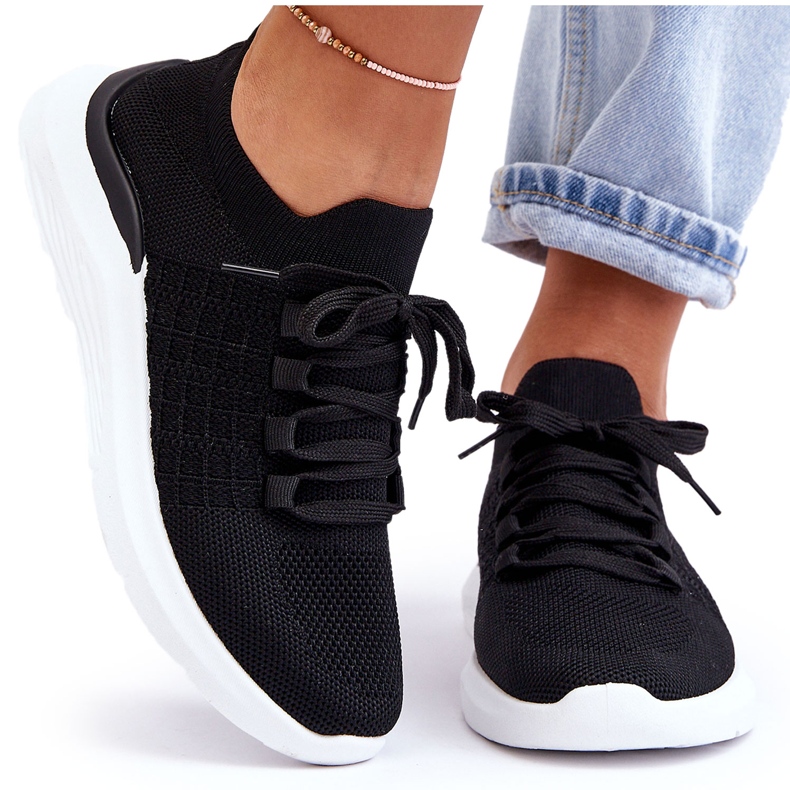 PG1 Klasszikus női sportcipő fekete Nickilla