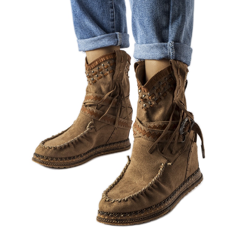 Inna Sötétbarna csizma a Beausoleil márkától