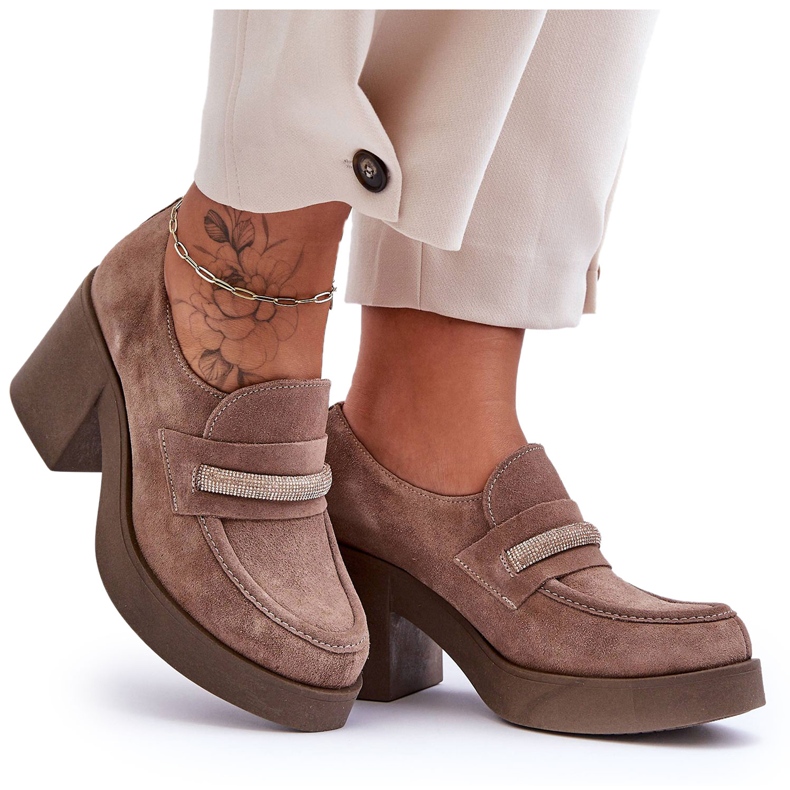 Lemar Velúr sarokpumpák bézs gelanor díszítéssel