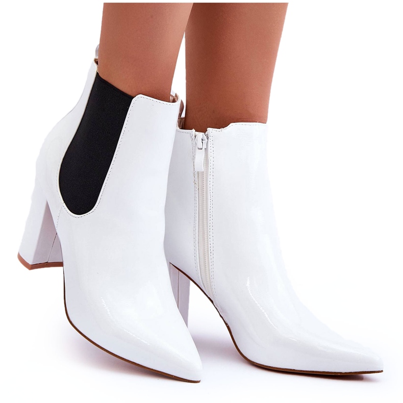 Lakkozott Csizma Sarkon Fehér Evita