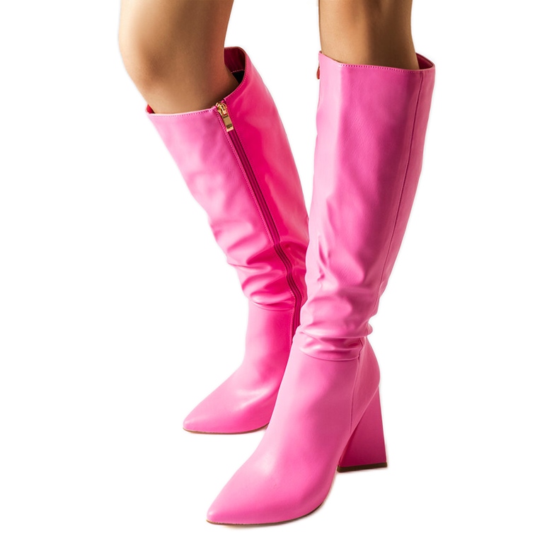 Rózsaszín csizma a Medicina poszton