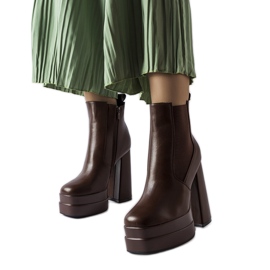 Inna Barna magas sarkú csizma a Copertino márkától