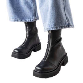 Fekete masszív bokacsizma a Scurától