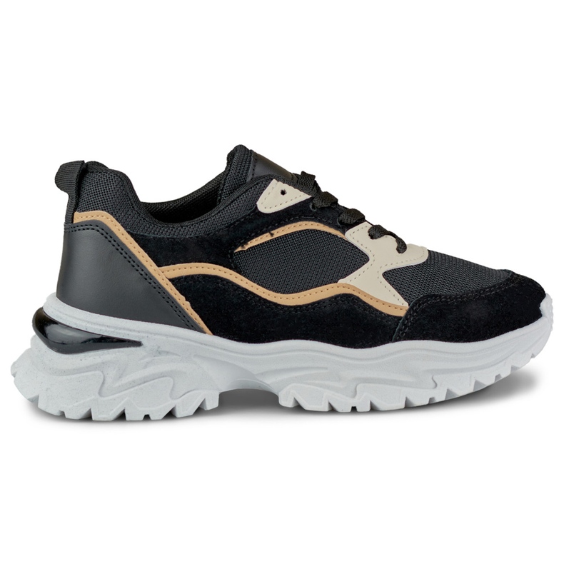 Fekete női tornacipő fehér talpon