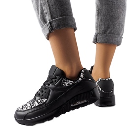 Fekete tornacipő mintás betéttel a Brattiro-tól