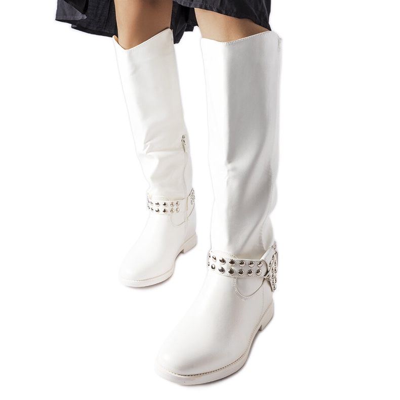 Fehér Argentano borítású ékcsizma