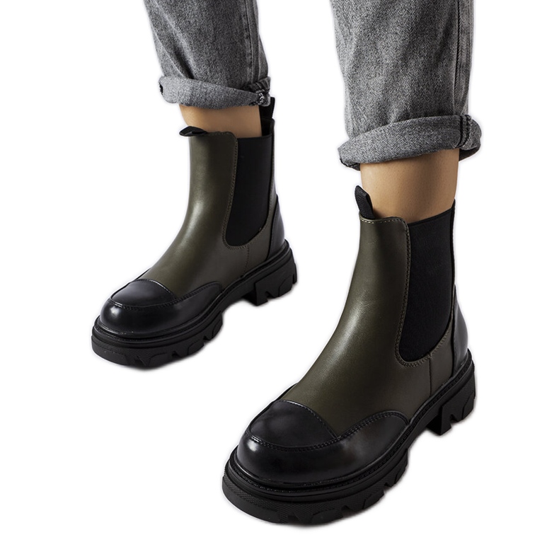 Inna Fekete-zöld bebújós csizma Albanytól