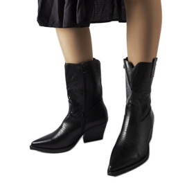 Fekete cowboy csizma díszített Leopardi felsőrésszel