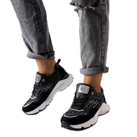 Fekete Rio tornacipő ezüst díszítéssel fehér Fekete Rio tornacipő ezüst díszítéssel fehér