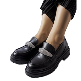 Fekete naplopók strasszokkal, Hartfordból