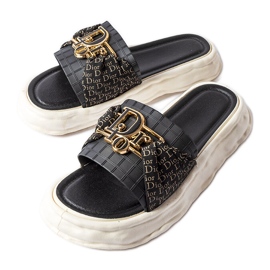 Fekete gumi díszcsúszdák a Bérard cégtől