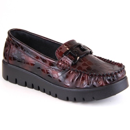 Bőr cipők, női mokaszinok a Filippo DP3334 bordó platformon fekete