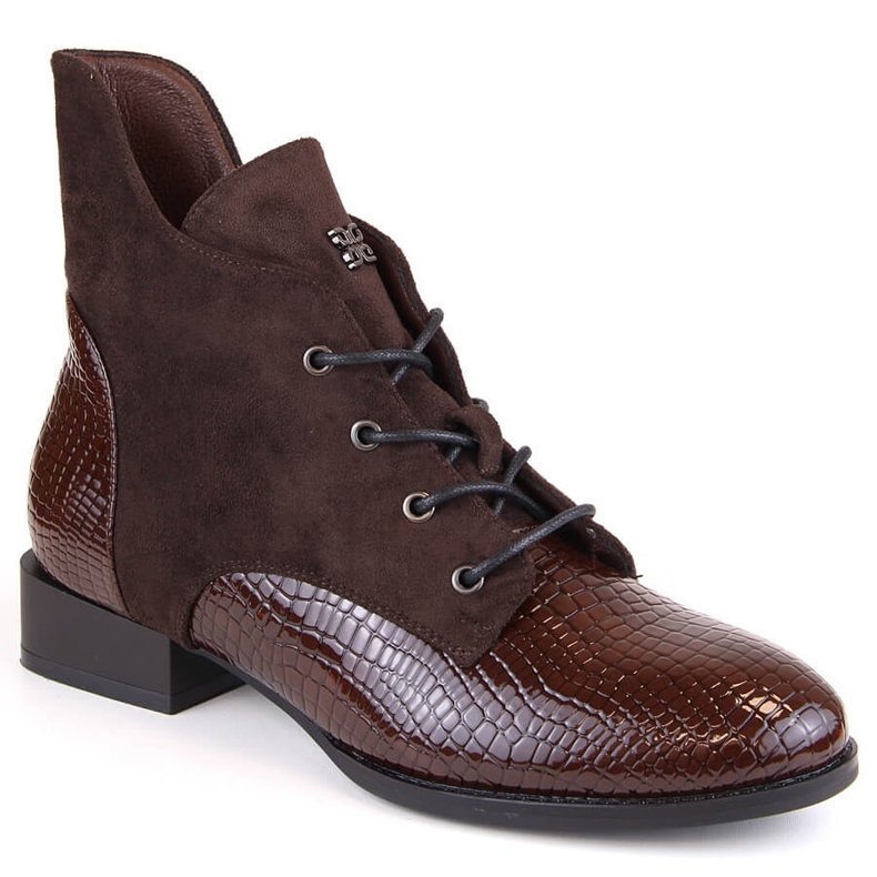 Barna női lapos sarkú csizma, hőszigetelt, Vinceza 16439 Barna női lapos sarkú csizma, hőszigetelt, Vinceza 16439