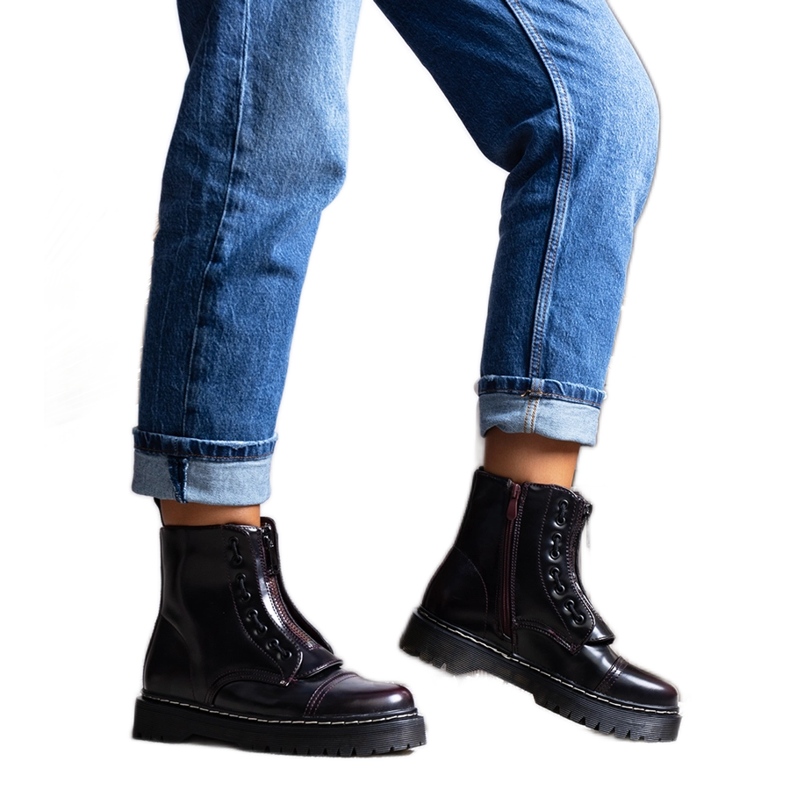 Fekete szigetelt túrabakancs a Royer cégtől