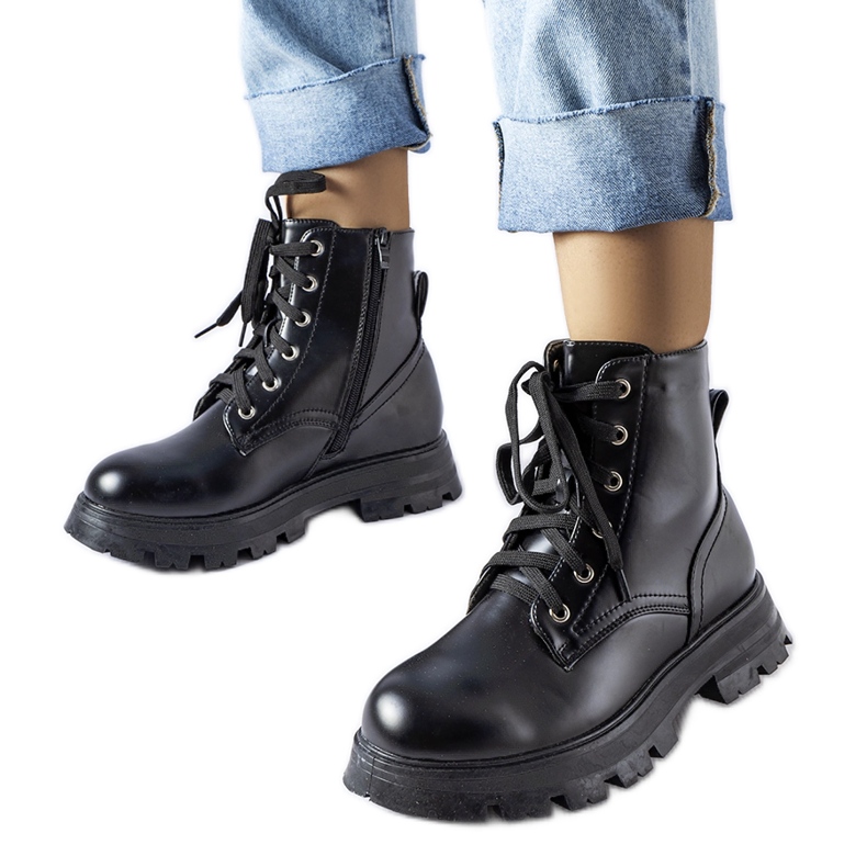 Fekete bokacsizma Myers