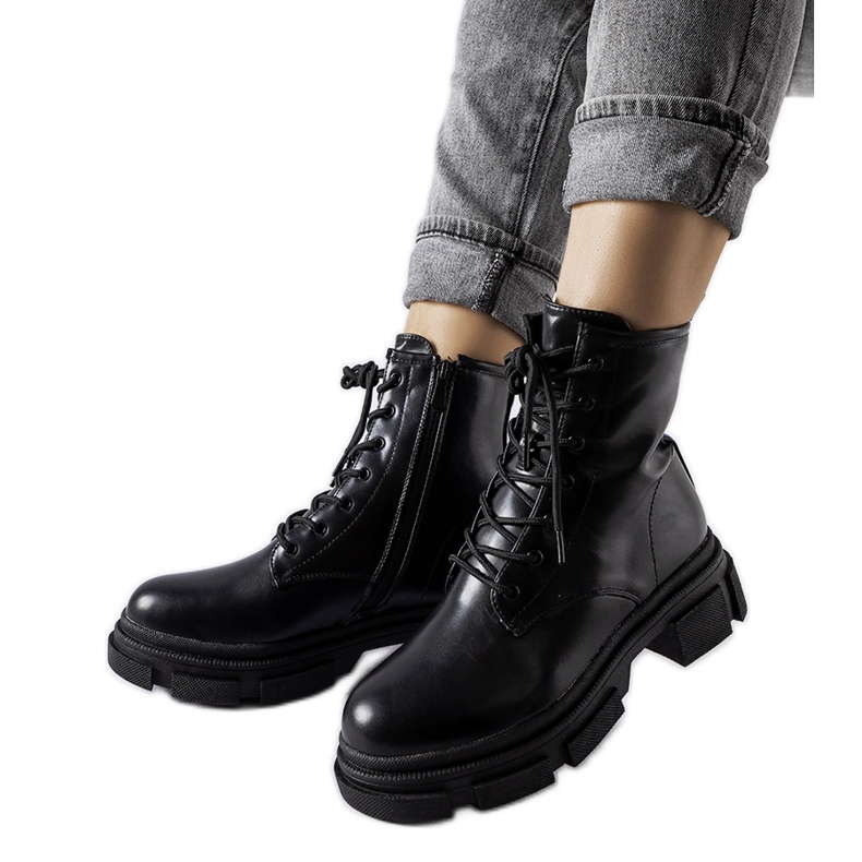 Fekete klasszikus Berto munkások