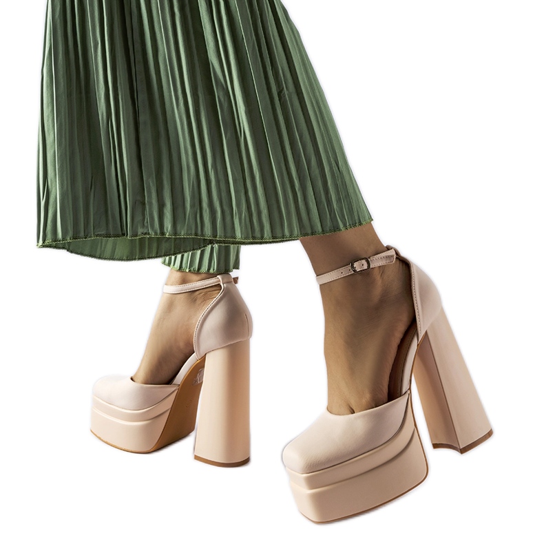 Bézs Romines magassarkú pumpák