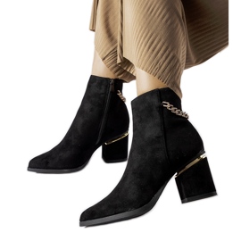 Fekete Hiney bokacsizma