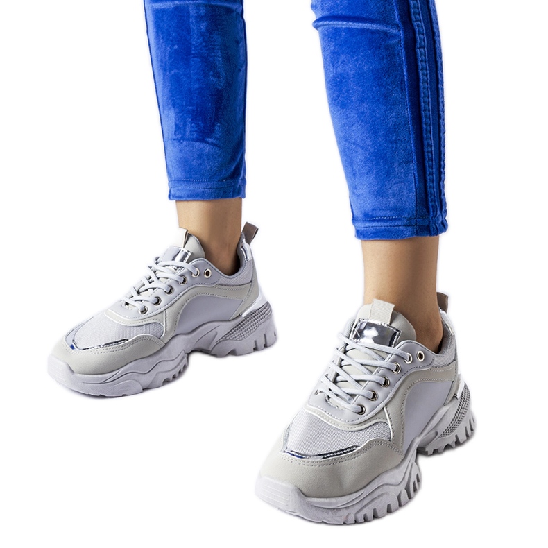 Inna Szürke tornacipő ezüst Lodgeville akcentussal