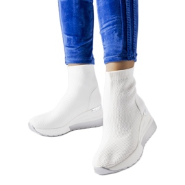 Fehér szövet tornacipő Casgio ékkel Fehér szövet tornacipő Casgio ékkel