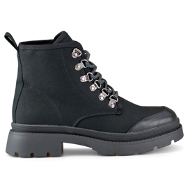 Bokacsizmát imitáló, magas női tornacipő fekete