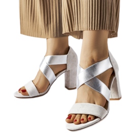 Inna Szürke magassarkú szandál a Gravago márkától