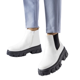 Masszív fehér és fekete Petronio bokacsizma