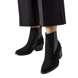 Fekete öko-velúr bokacsizma alacsony sarkú Sovere