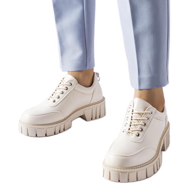 Bézs elegáns klasszikus Severino cipő