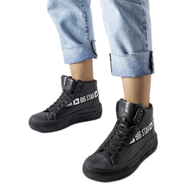 Fekete szigetelt tornacipő Big Star MM274010