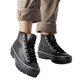 Fekete szigetelt tornacipő Big Star MM274039