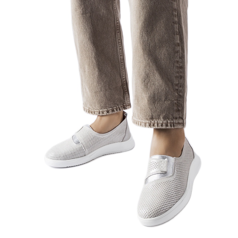 Ethels ezüst perforált bőr tornacipő